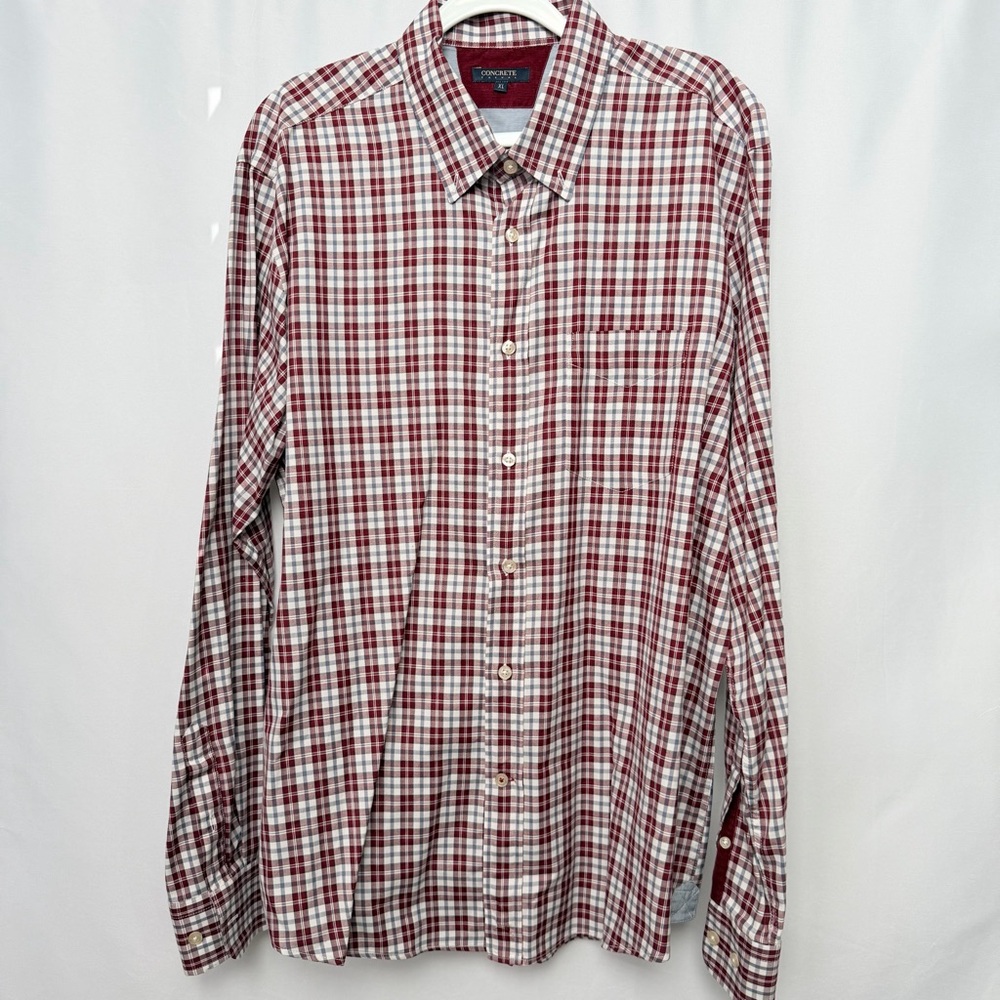 NWOT Classic Red Plaid Button-Down Shirt for Men, XL